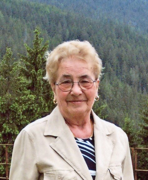 Santina Comis